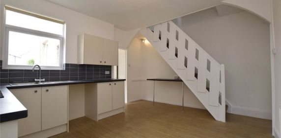 Room in a Shared House, Kensington Road, BS16 - Photo 2