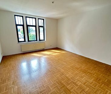 ***Geräumige Wohnung in zentraler Lage in Chemnitz-Schönau*** - Foto 1