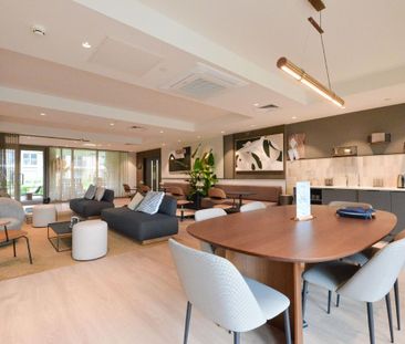 3 bed flat to rent in Randalls Way, Leatherhead, KT22 - Photo 2