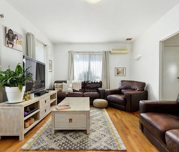 1/16 Hoddle Street, Essendon VIC 3040 - Photo 2