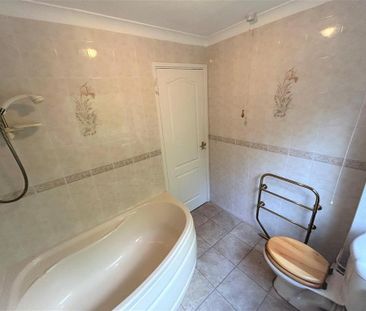 3 bedroom apartment to rent - Photo 3