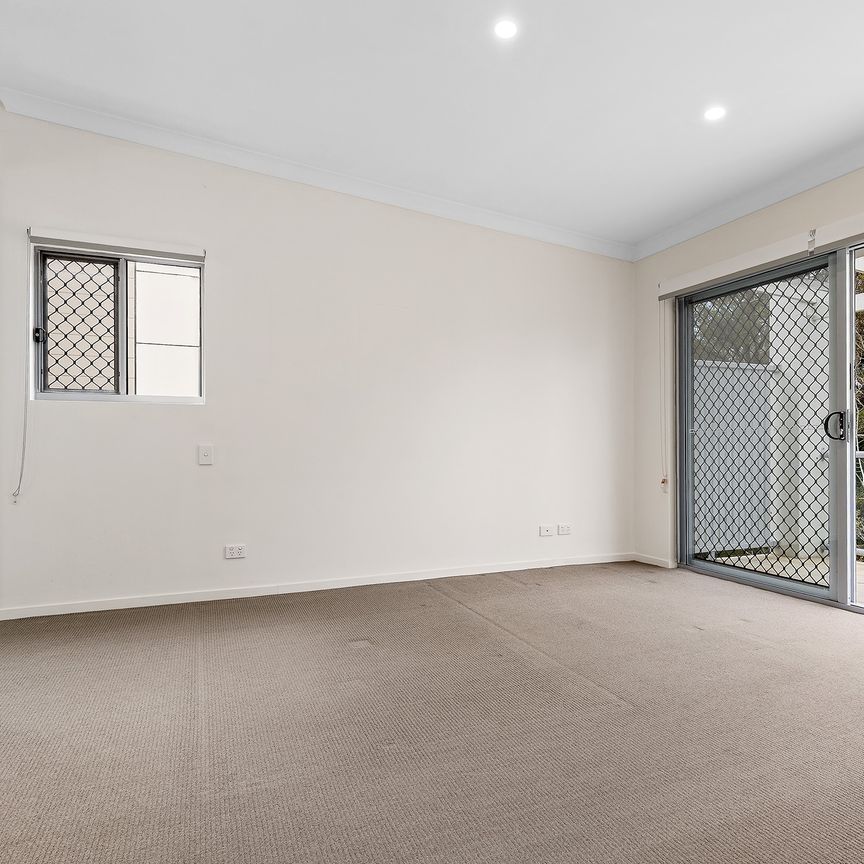 35/108 Nicholson Street, Greenslopes QLD 4120 - Apartment For Rent | Domain - Photo 1