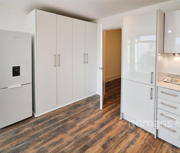 1 bedroom studio to rent - Photo 4