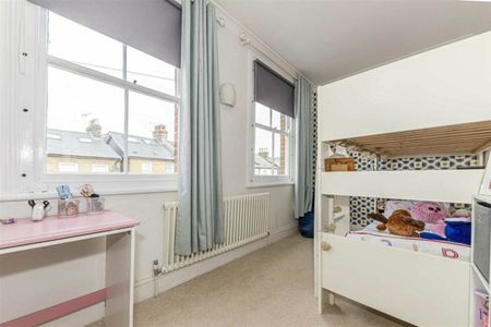 Victor Road, Teddington, TW11 - Photo 3