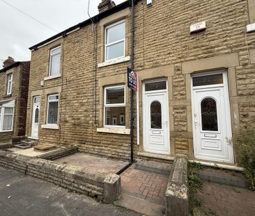2 bedroom terraced house to rent - Photo 2
