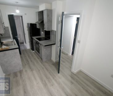 2 Ronald Road, - Photo 4