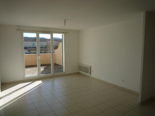 Location Appartement 2 pièces 41m² COGOLIN 83310 - Photo 1