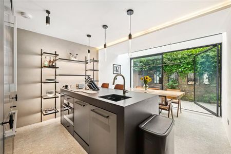 4 bedroom terraced house to rent - Photo 5