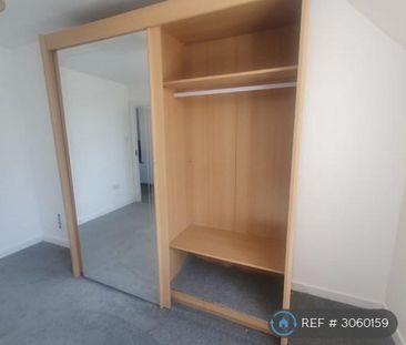 2 bedroom semi-detached house to rent - Photo 4
