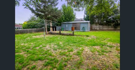 Family home with big backyard - Available 20/12/2025 - Photo 4