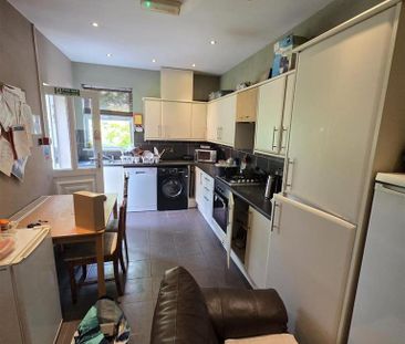 1 bedroom flat to rent - Photo 6