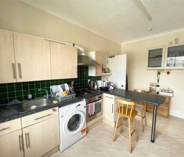 1 bedroom in a flat share to rent - Photo 6