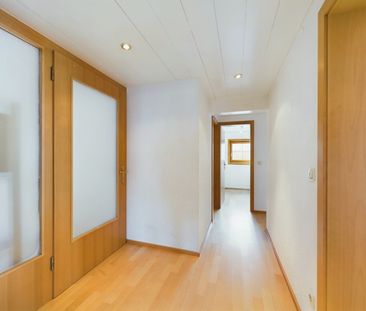 Großzügige 3,5-Zimmer-Etagenwohnung mit Garten, Loggien und Gartenh... - Photo 6