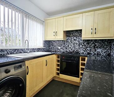 2 bedroom terraced house to rent - Photo 4