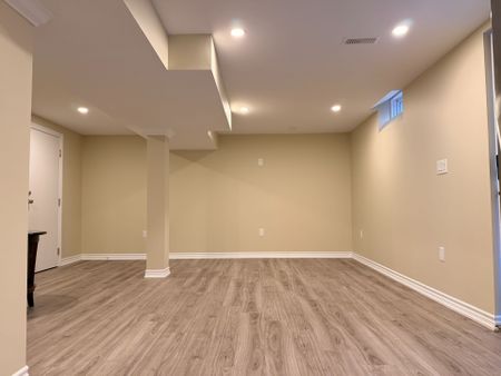 For Lease - 18 Burnley Place, Brampton, Ontario - Photo 4