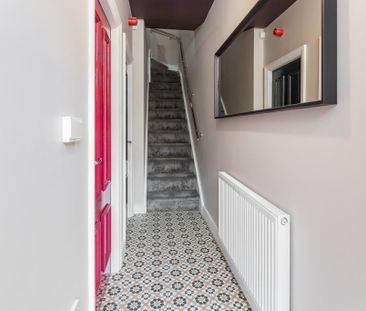 5 bedroom terraced house to rent - Photo 5