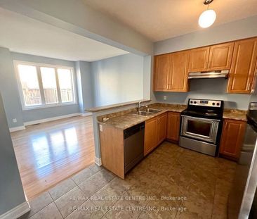 For Lease - 211 Elbern Markell Drive, Brampton, Ontario - Photo 3