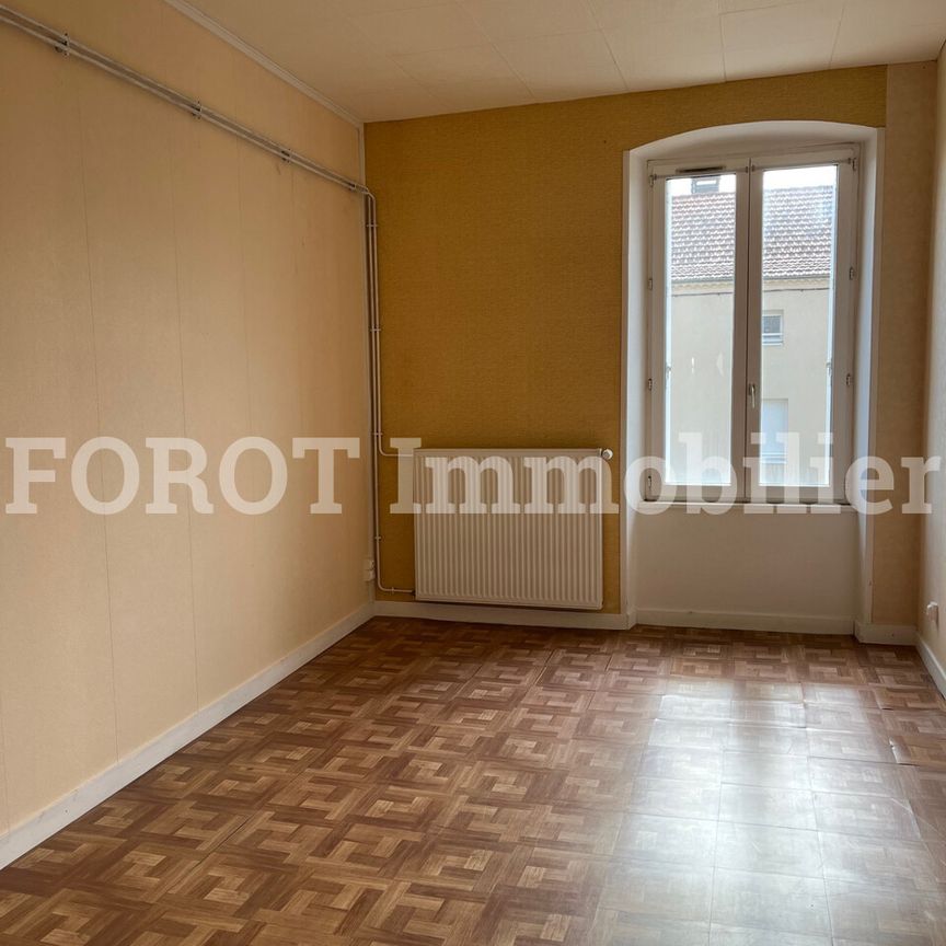 Location Appartement 2 pièces 48m² ST AGREVE 07320 - Photo 1