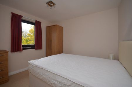 St Johns Avenue - Photo 2