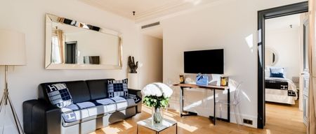 Appartement • Les Halles - Photo 4