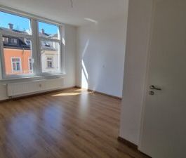 Annenstr. 53, Wohnung 6 ~~~ Einbauküche, Balkon,Tageslichtbad mit D... - Foto 2