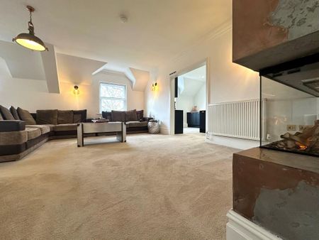 3 bedroom apartment to rent - Photo 4