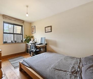 3 bedroom end of terrace house to rent - Photo 4