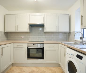2 bed flat to rent in Springvale, Maidstone, ME16 - Photo 4