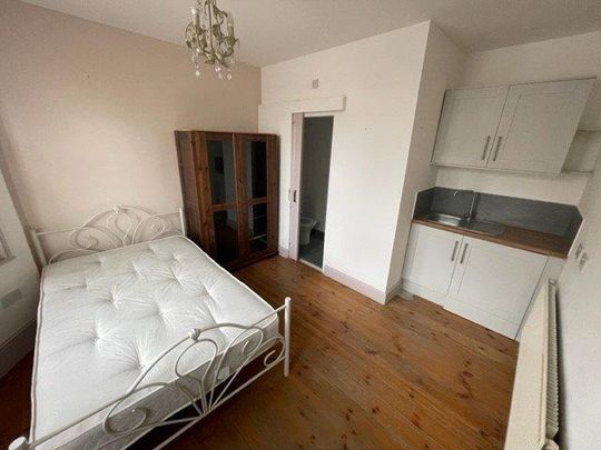 House share to rent - Photo 1