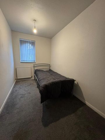 3 bedroom terraced house to rent - Photo 4