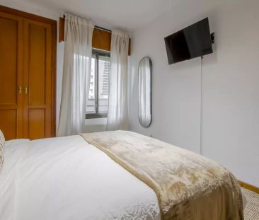 Room in a shared 5-bedroom apartment for rent in Adelfas - Foto 5