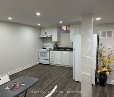 For Lease - 640 Farwell Crescent, Mississauga, Ontario - Photo 5