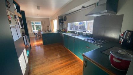 Family Home Close to Richmond Schools - Photo 2