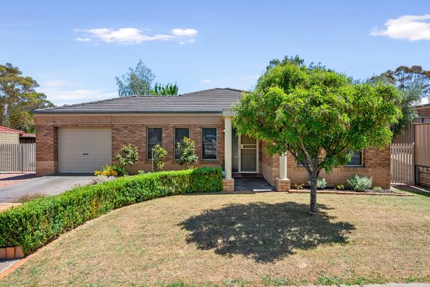 FULLY FURNISHED - 2-Bedroom Home with Study in Prime Golden Square Location - Photo 1