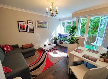 3 bedroom flat to rent - Photo 4