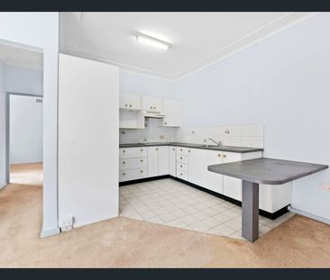 Fantastic Two-Bedroom Villa in Prime Gosford Location - Photo 4