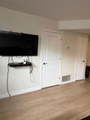 149 Henderson - Photo 3