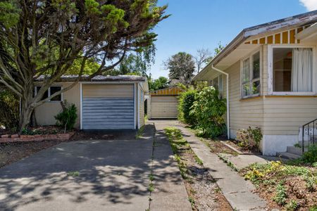 Two Bedroom House For Rent! - Photo 5