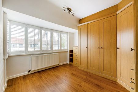 3 bedroom end of terrace house to rent - Photo 4