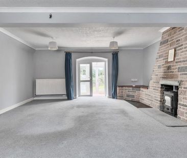 Clyst St. Mary, Exeter - Photo 1