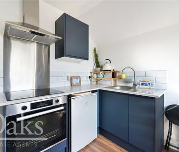 Studio to rent - Photo 2