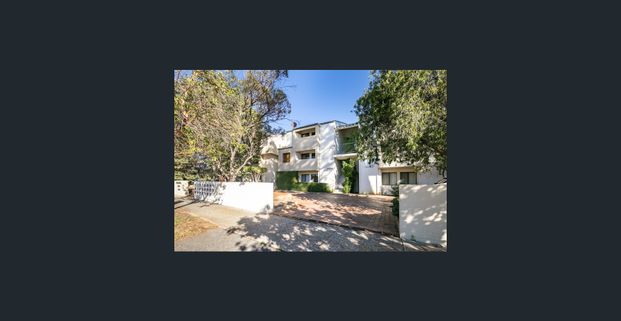 GREAT LOCATION - Photo 1