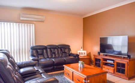 TRINITY HEIGHTS! - Photo 2