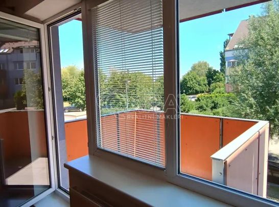 Pronájem bytu 2+kk/B, ul. Herlíkovická, Praha Kbely - Fotografie 1