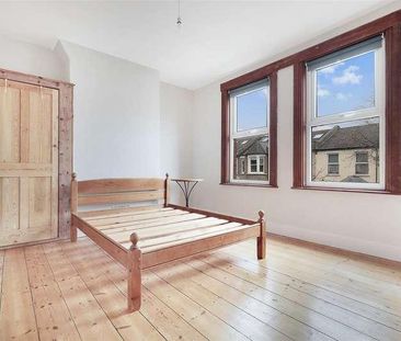 York Road, London, E17 - Photo 2