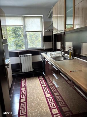 Apartament 3 camere, 60 mp- Podu Ros - Fotografie 1
