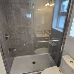 Brand New En Suite Bedroom for Rent in Vancouver - Photo 3