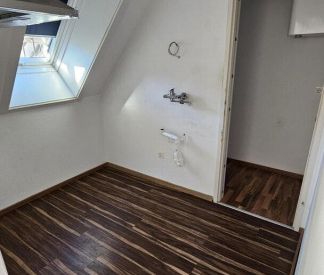1 ZIMMERWOHNUNG MIT BALKON IN ABSOLUTER RUHELAGE - Photo 3