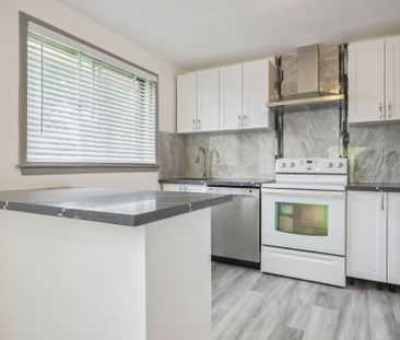 For Lease - 18 Thirty Third Street Unit# 3, Toronto, Ontario - Photo 6