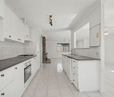 105 Allison Drive, Kallangur - Photo 6